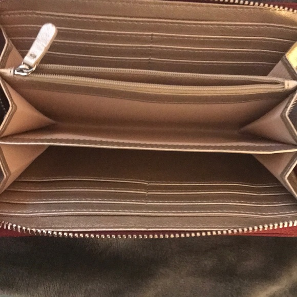 wallet - Picture 3 of 3